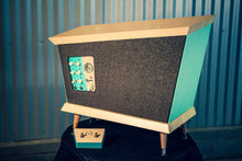 Load image into Gallery viewer, "The Elroy" Deluxe Amplification 15 Watt Handwired Tube Amp