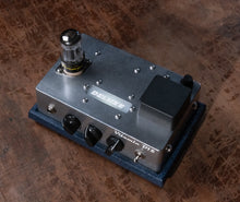 Load image into Gallery viewer, Deluxe Amplification Vitamin B-15 Bass Preamp DI