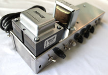 Load image into Gallery viewer, "'59 Tweed" Deluxe Amplification Handwired 5e3 Guitar Amplifier -SILVER/WHITE Sparkle